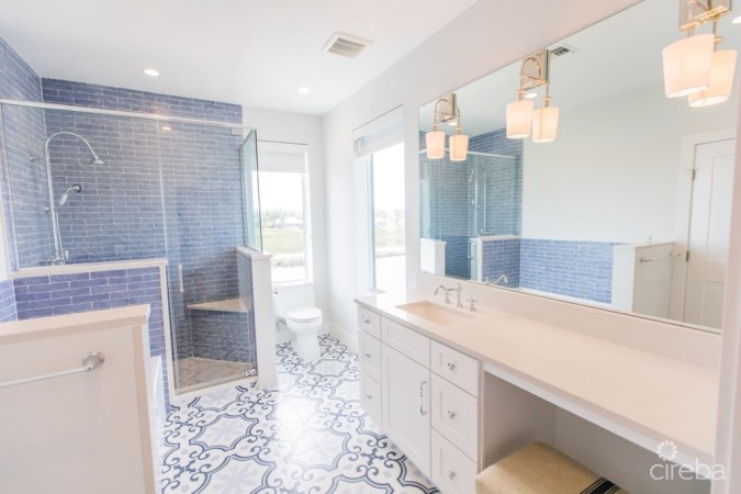 SEAHAVEN ORCHID VILLA WITH CARRIAGE HOUSE