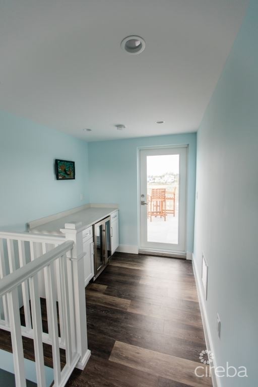 SEAHAVEN ORCHID VILLA WITH CARRIAGE HOUSE