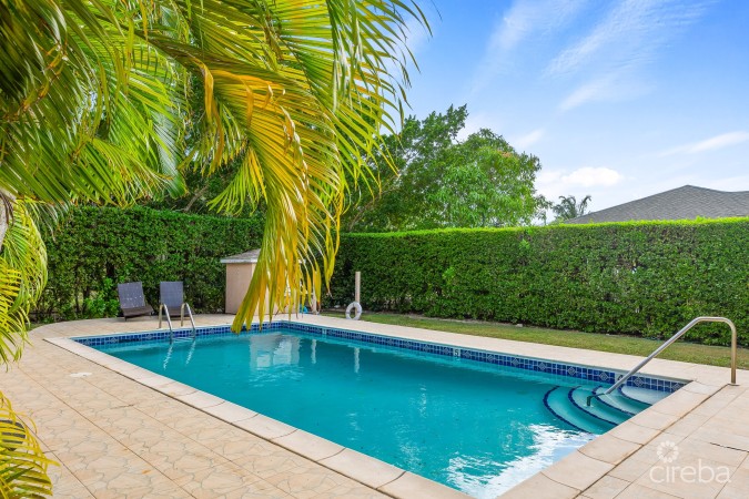 BEAUTIFULLY POLISHED 2BR CONDO - COLONIAL GRAND