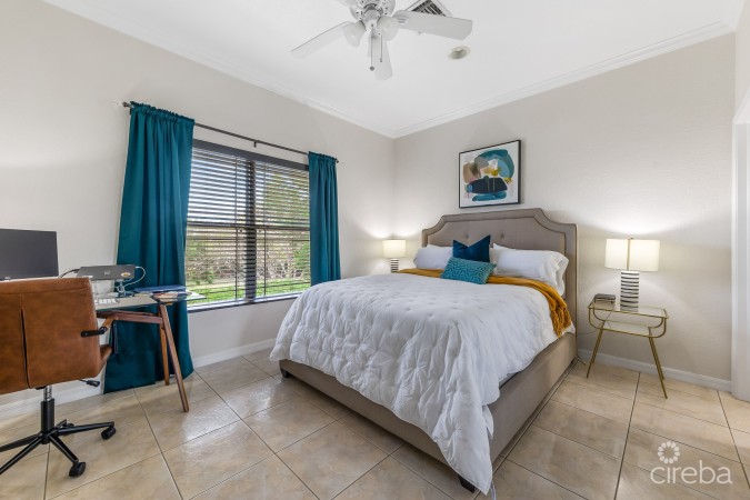 BEAUTIFULLY POLISHED 2BR CONDO - COLONIAL GRAND