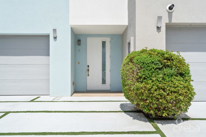 OCEAN CREST #1  - CORNER UNIT  W/ UNOBSTRUCTED VIEWS