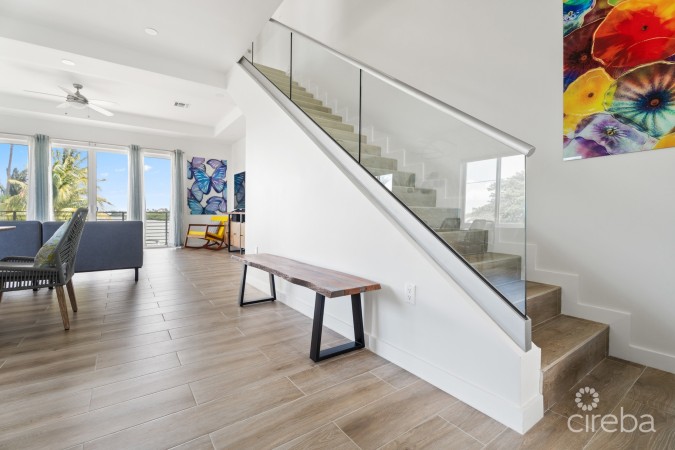OCEAN CREST #1  - CORNER UNIT  W/ UNOBSTRUCTED VIEWS