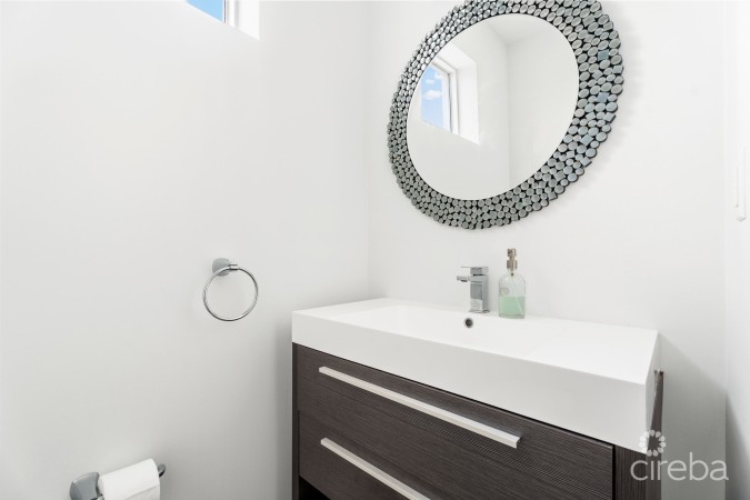 OCEAN CREST #1  - CORNER UNIT  W/ UNOBSTRUCTED VIEWS