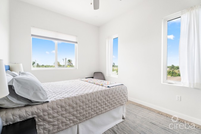 OCEAN CREST #1  - CORNER UNIT  W/ UNOBSTRUCTED VIEWS