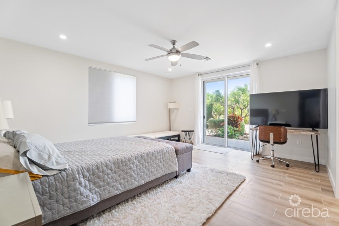 OCEAN CREST #1  - CORNER UNIT  W/ UNOBSTRUCTED VIEWS