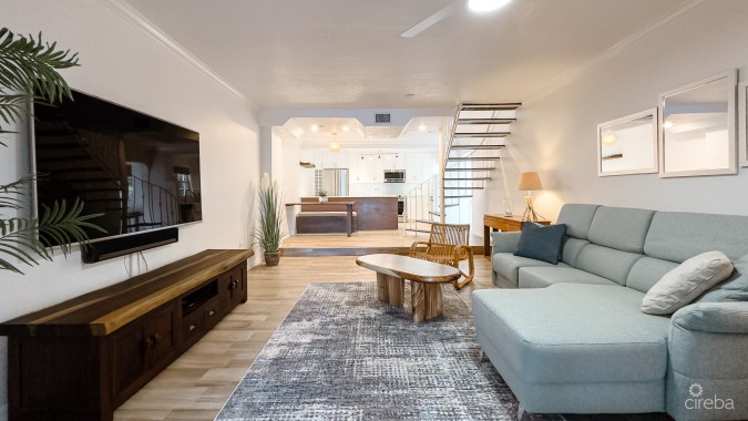 GOVERNORS HARBOUR WATERFRONT TOWNHOUSE, SMB CORRIDOR