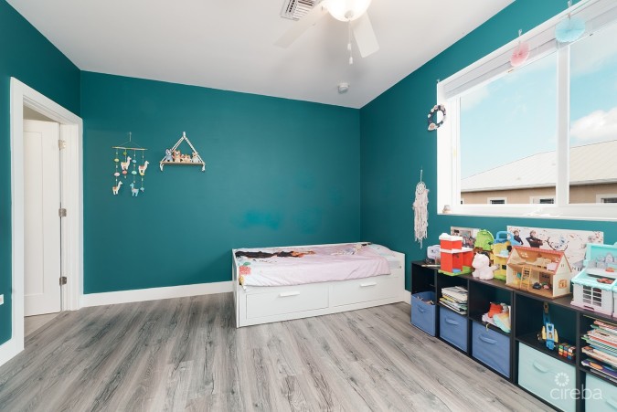 MANTRAS 2 BEDROOM TOWNHOME SOUTH SOUND