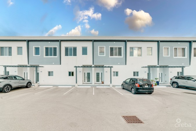 MANTRAS 2 BEDROOM TOWNHOME SOUTH SOUND