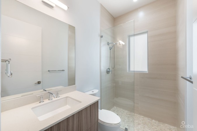 CYPRESS POINTE NORTH 303, CRYSTAL HARBOUR VILLA