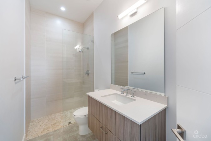 CYPRESS POINTE NORTH 303, CRYSTAL HARBOUR VILLA