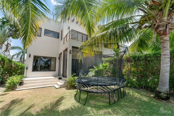 CYPRESS POINTE NORTH 303, CRYSTAL HARBOUR VILLA