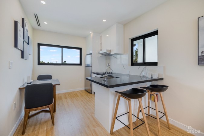 ARZA WEST BAY RUBY– UPGRADED FULLY FURNISHED 1-BED CORNER UNIT