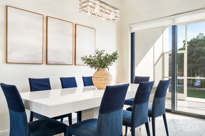 VELA 81, SOUTH SOUND TOWNHOME