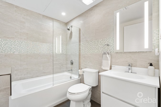 VELA 81, SOUTH SOUND TOWNHOME