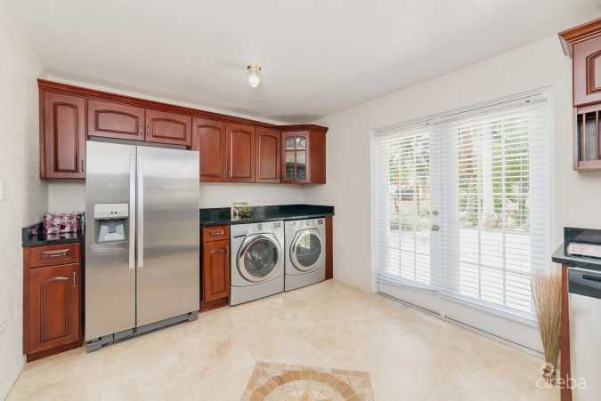 SAVANNAH 3 BED HOME WITH 1 BED RENTAL INCOME