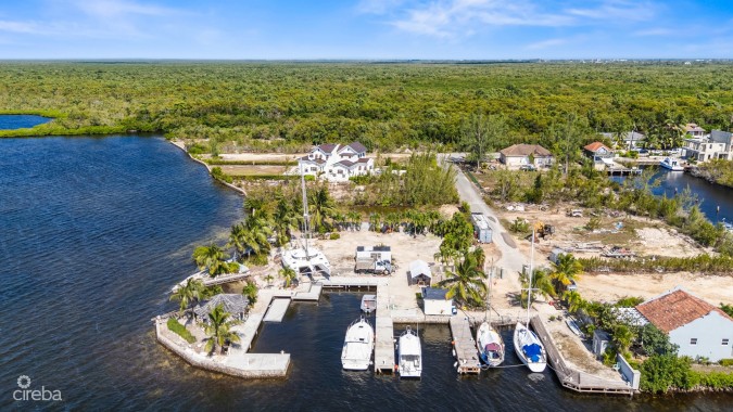 STUNNING SEAFRONT LOT – PRIME LOCATION WITH VIEWS OF NORTH SOUND AND HISTORIC DUCK POND