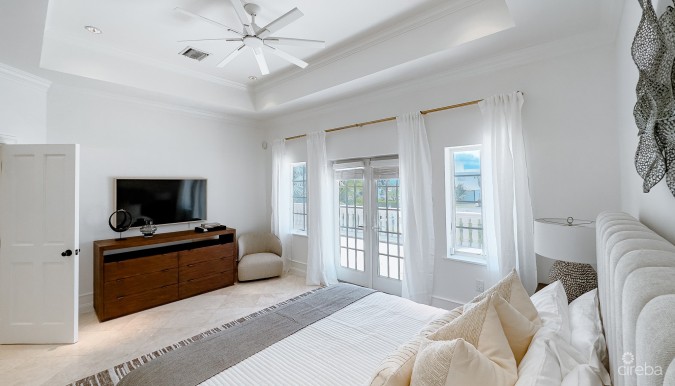 CRYSTAL HARBOUR LUXURY HOME