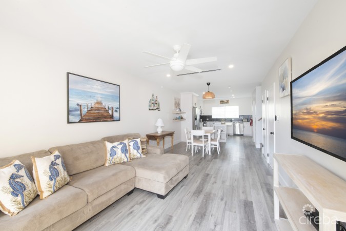 MODERN OCEAN CLUB RETREAT - 2 BED/2.5BATH