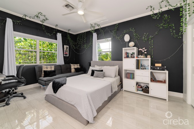 MELROSE LANDING CONDO - #14