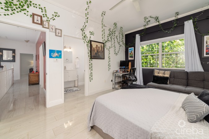 MELROSE LANDING CONDO - #14