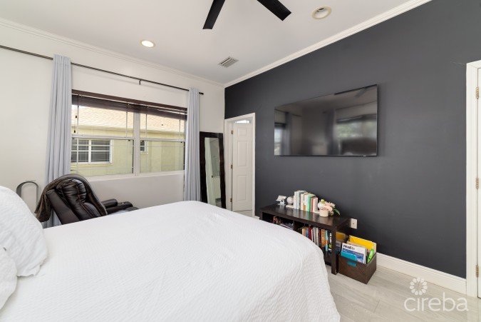 MELROSE LANDING CONDO - #14