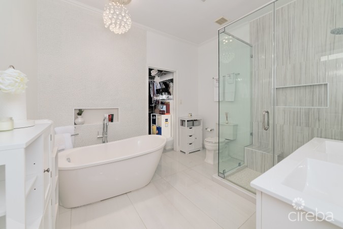 MELROSE LANDING CONDO - #14