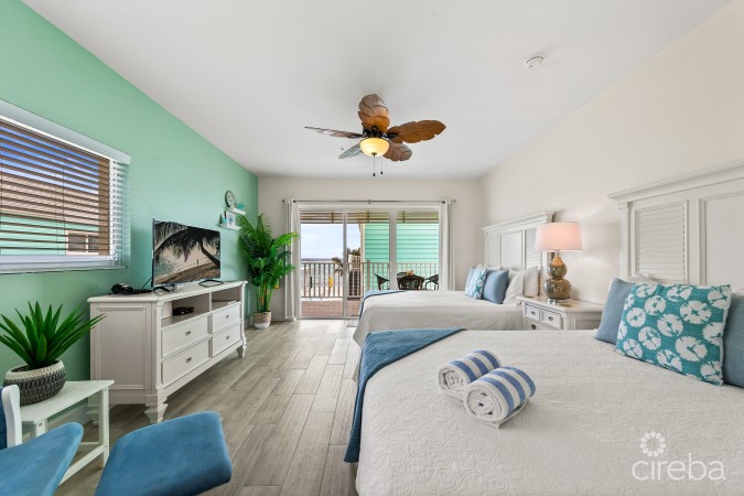 THE COTTAGES IN EAST END BED AND BREAKFAST