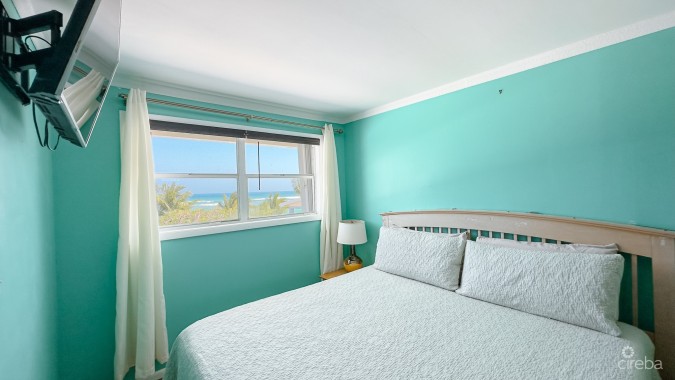 MOON BAY OCEANFRONT CONDO