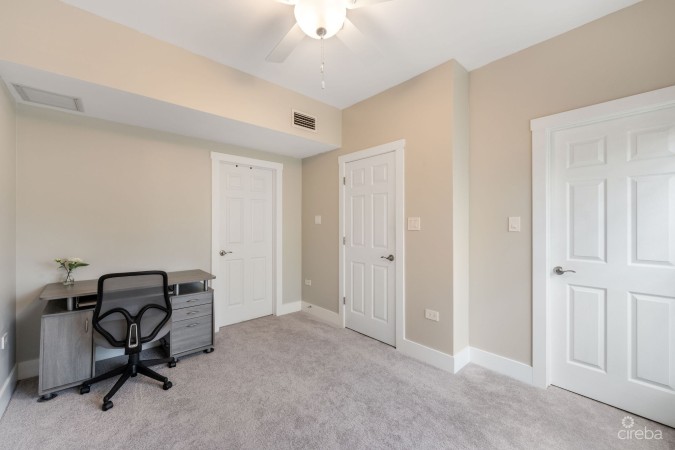 UPGRADED COASTAL ESCAPE CANAL FRONT TOWNHOUSE