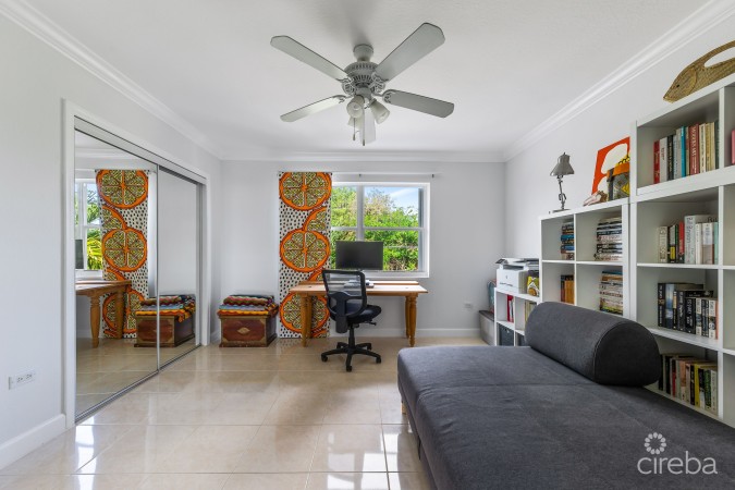 STONE HAVEN 14, GEORGE TOWN CONDO