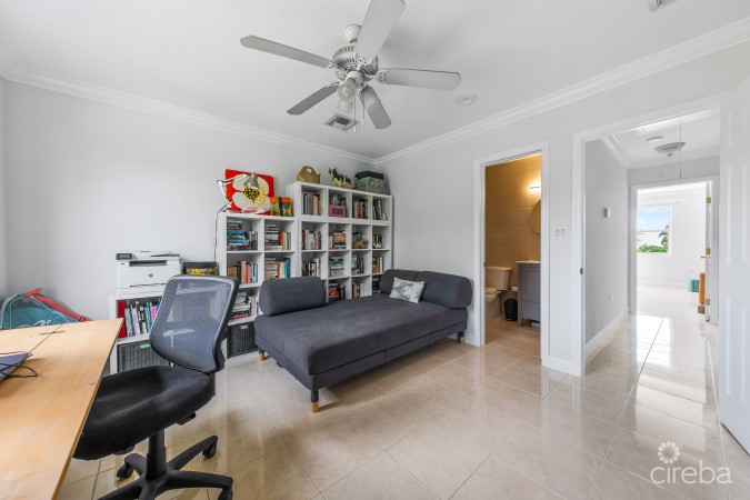 STONE HAVEN 14, GEORGE TOWN CONDO