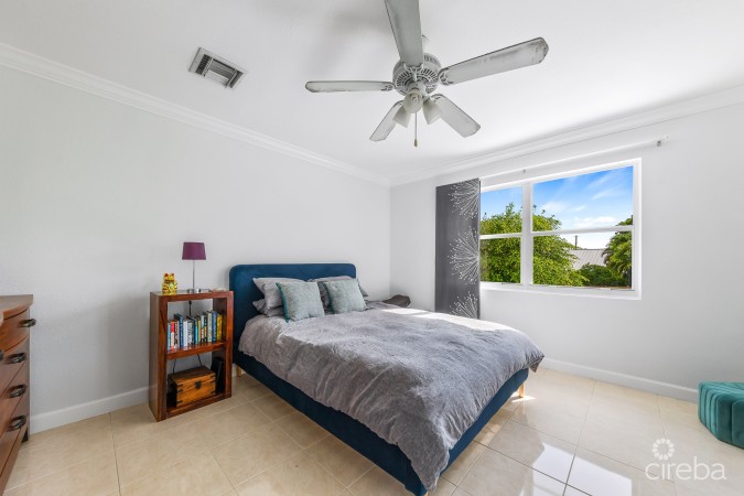 STONE HAVEN 14, GEORGE TOWN CONDO