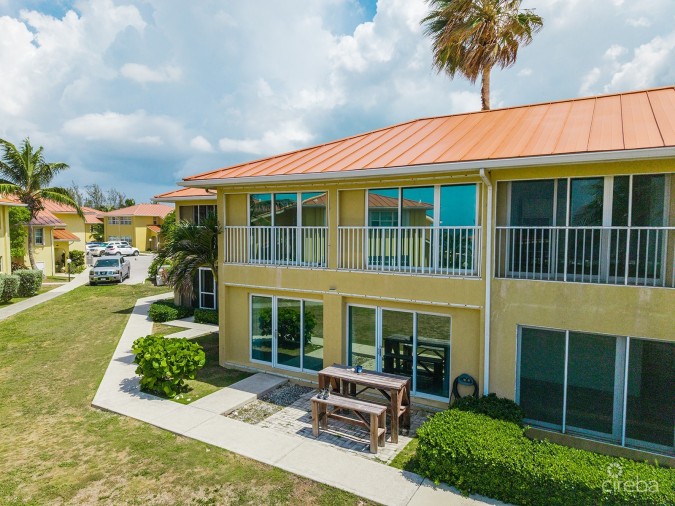 OCEAN CLUB -SPACIOUS 2B/2B WITH OCEAN VIEWS