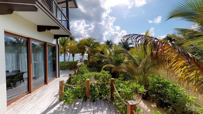 KEMPA KAI INCREDIBLE OCEANFRONT HOME WITH GUEST BUNGALOW