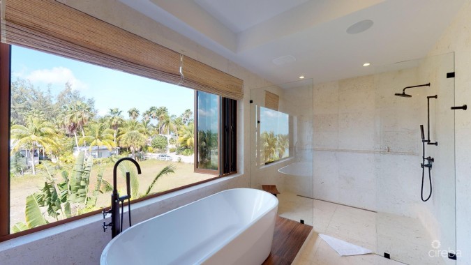 KEMPA KAI INCREDIBLE OCEANFRONT HOME WITH GUEST BUNGALOW