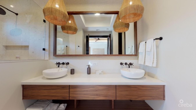 KEMPA KAI INCREDIBLE OCEANFRONT HOME WITH GUEST BUNGALOW