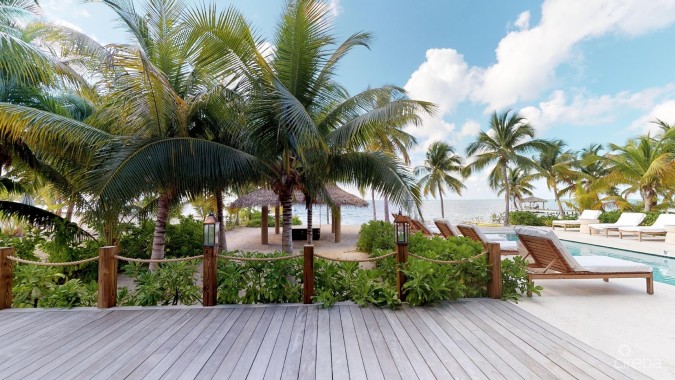 KEMPA KAI INCREDIBLE OCEANFRONT HOME WITH GUEST BUNGALOW