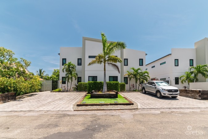 NUSA VILLAS BEAUTIFUL HOME WITH POOL