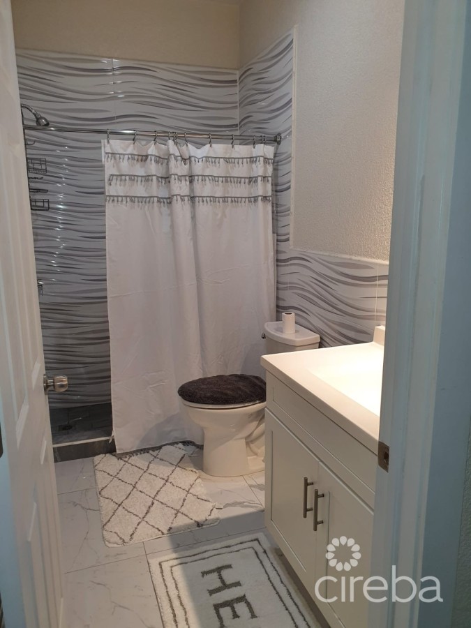 42 EIFFEL DR. – 3 BED HOUSE IN BREAKERS