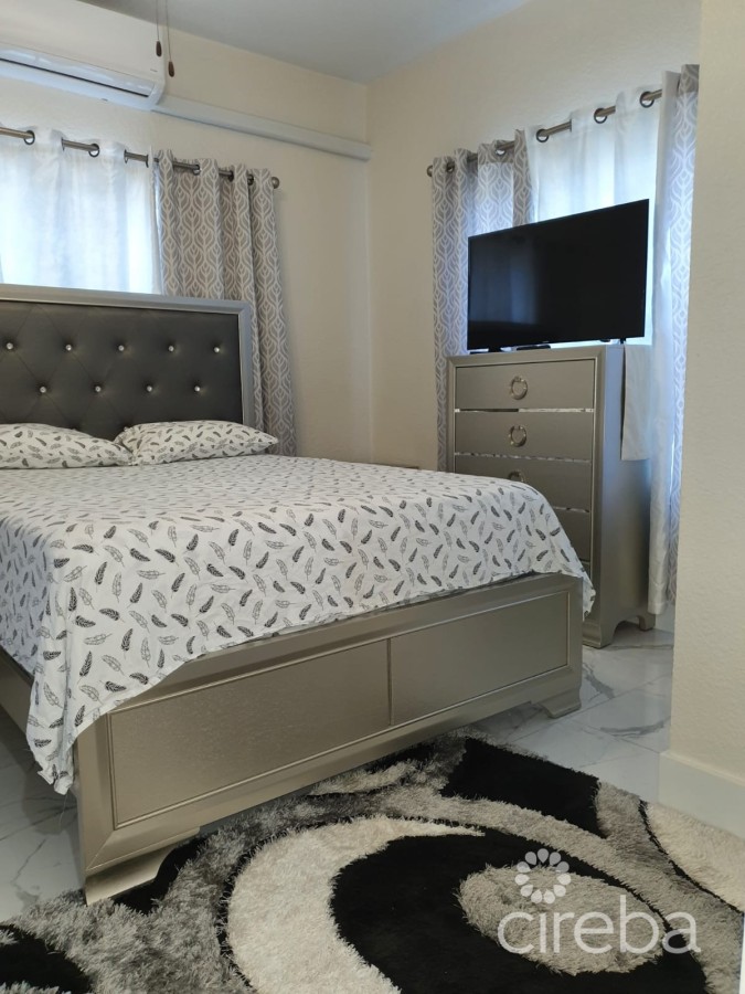 42 EIFFEL DR. – 3 BED HOUSE IN BREAKERS