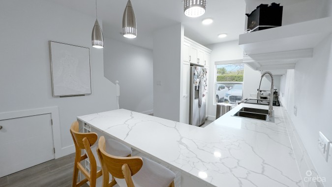 MANGO VILLAS TOWNHOME - WEST BAY