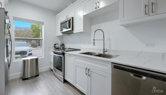 MANGO VILLAS TOWNHOME - WEST BAY