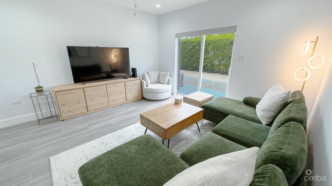 MANGO VILLAS TOWNHOME - WEST BAY