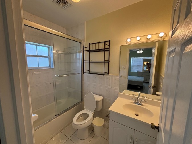 2 Bedroom Duplex on Bamboo St