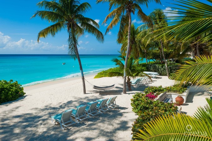 COCONUT WALK -  SEVEN MILE BEACH ESTATE