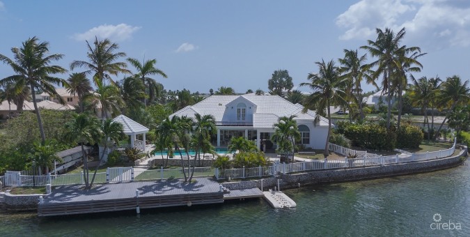 THE SHORES FAMILY HOME