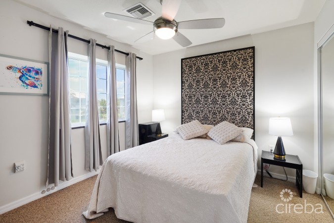 LAKESIDE 1 BED GREAT ROI