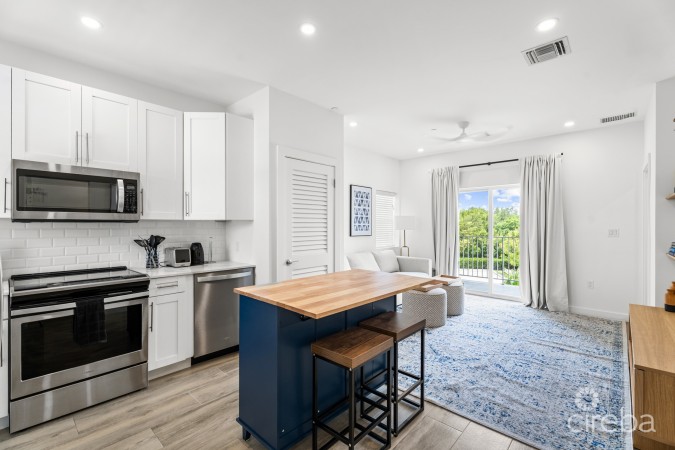 RENOVATED 19 NORTH 2 BED 2 BATH