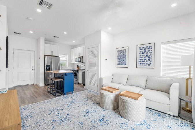 RENOVATED 19 NORTH 2 BED 2 BATH