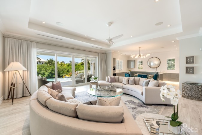 SALT CREEK EXECUTIVE RESIDENCE